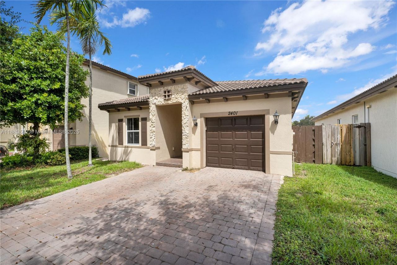 2401 NE 4th St, Homestead, FL 33033 Photo