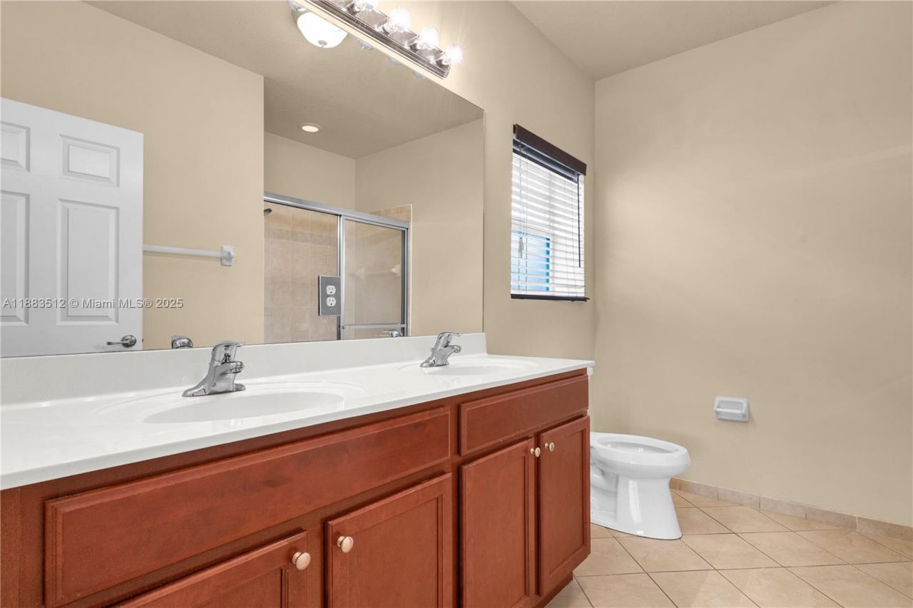 2401 NE 4th St, Homestead, FL 33033 Photo