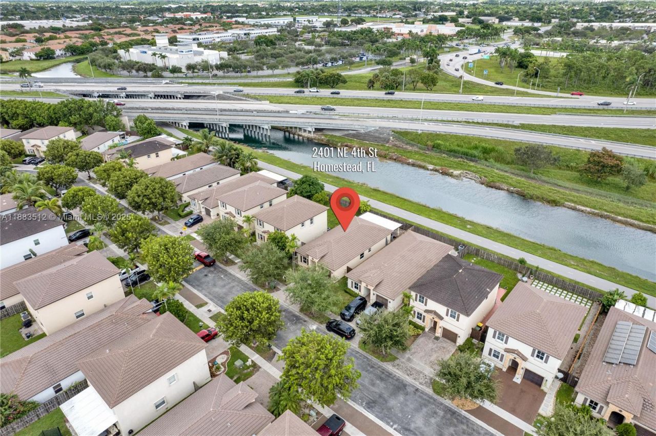 2401 NE 4th St, Homestead, FL 33033 Photo