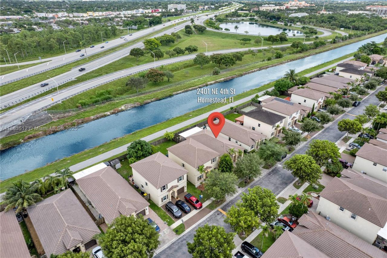 2401 NE 4th St, Homestead, FL 33033 Photo