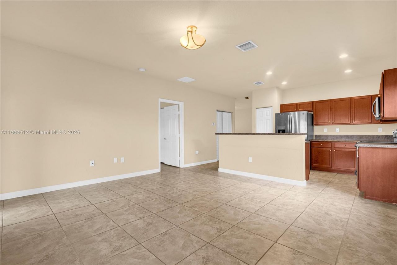 2401 NE 4th St, Homestead, FL 33033 Photo