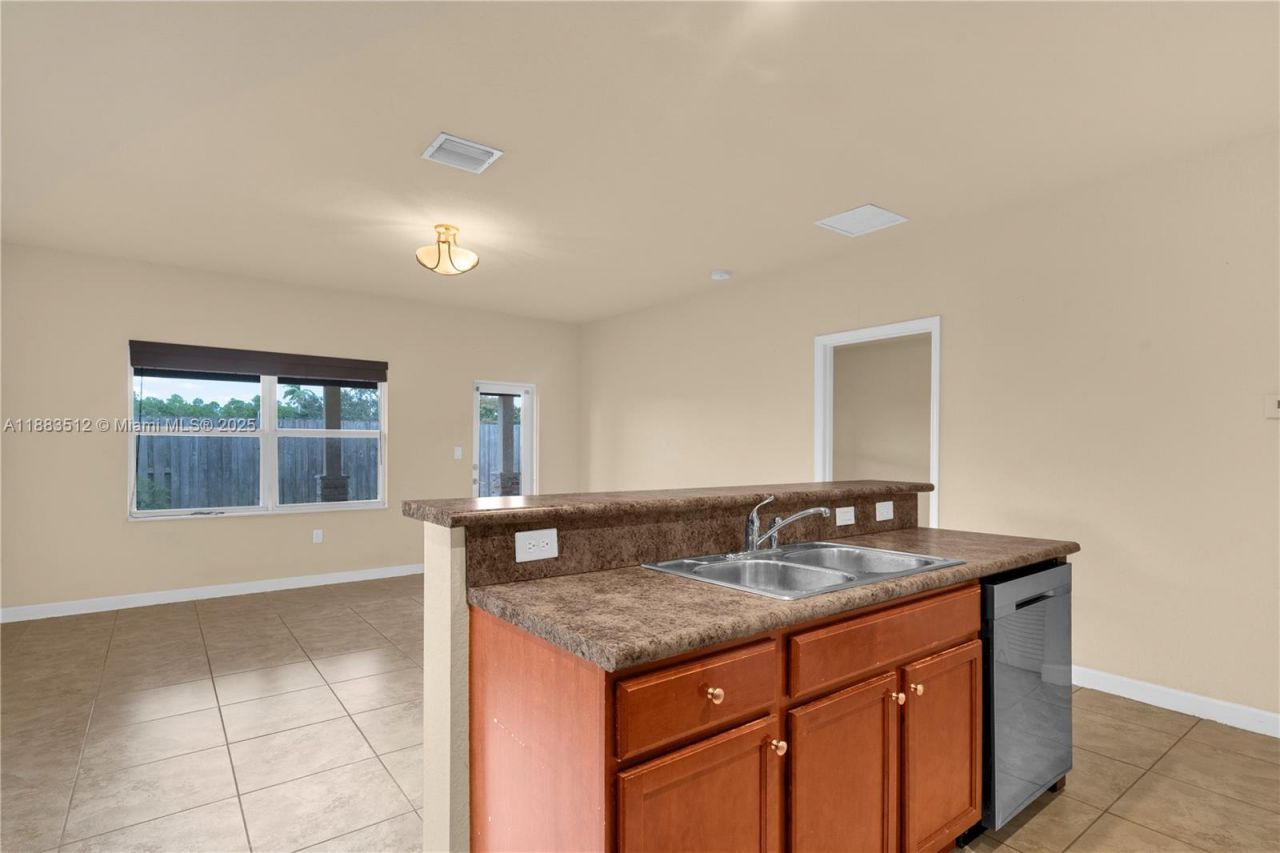 2401 NE 4th St, Homestead, FL 33033 Photo