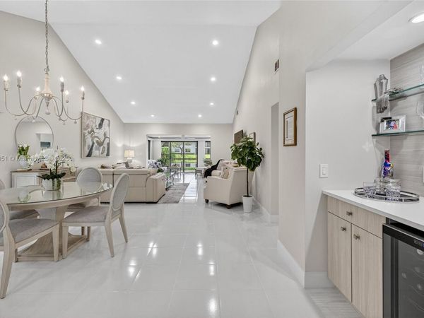 21695 Arriba Real, Boca Raton, FL 33433