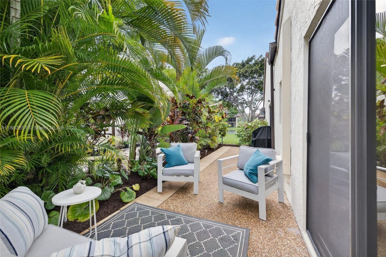 21695 Arriba Real, Boca Raton, FL 33433 Photo