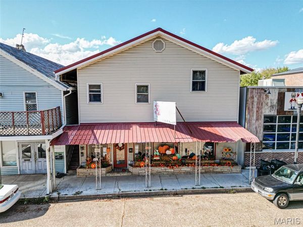 107 E Springfield Street, St James, MO 65559