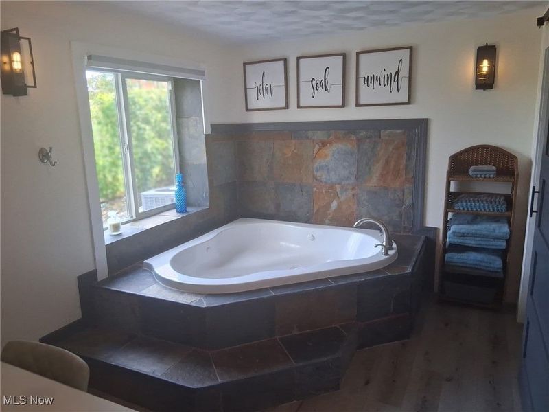 58 Pueblo Trail, Malvern, OH 44644 Photo 12