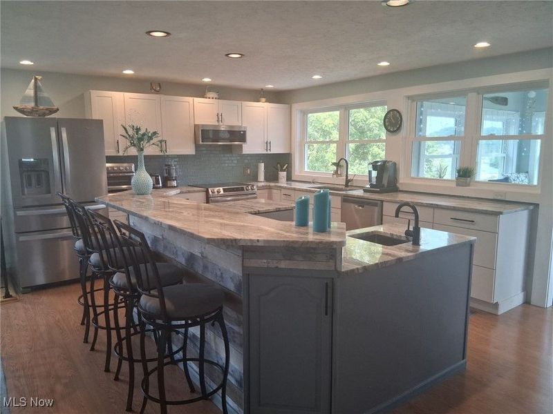 58 Pueblo Trail, Malvern, OH 44644 Photo 5