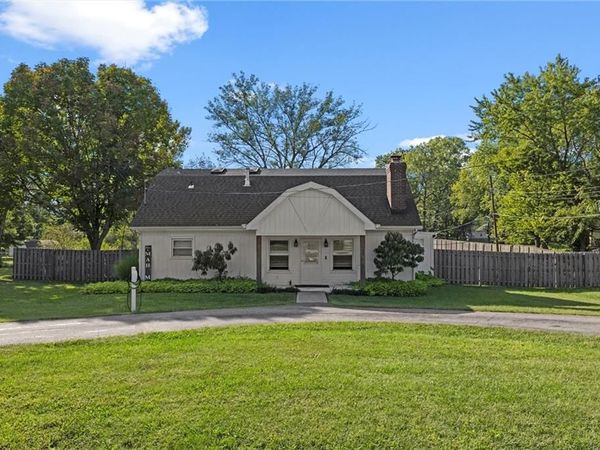 985 Harr-Grove Road, Peculiar, MO 64078