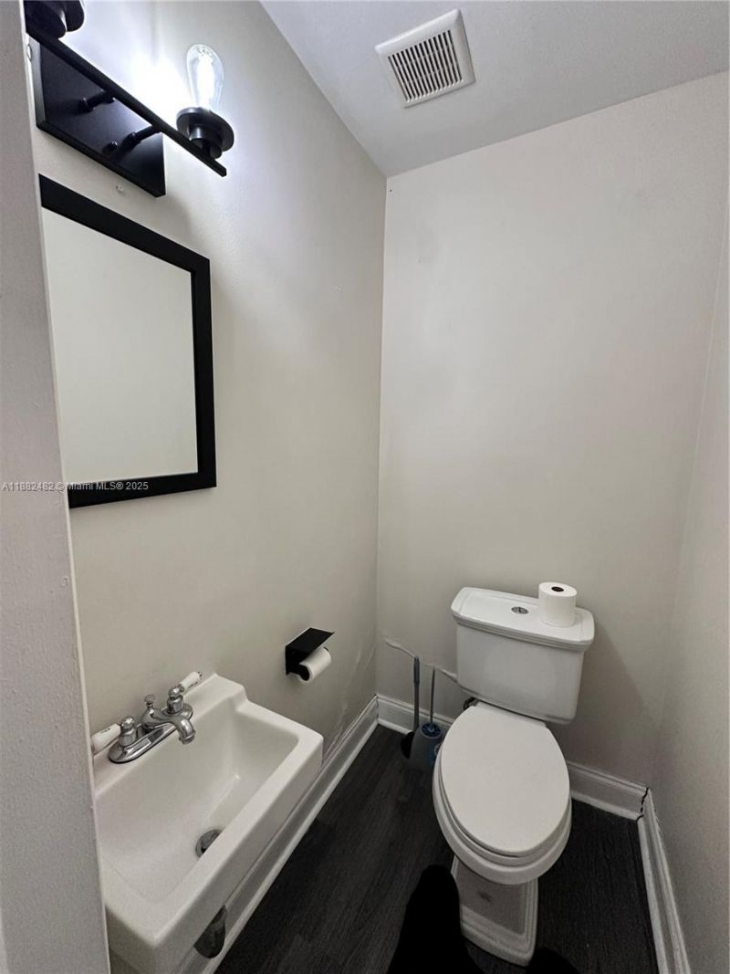 2270 SW 46th Ct, Dania Beach, FL 33312 Photo