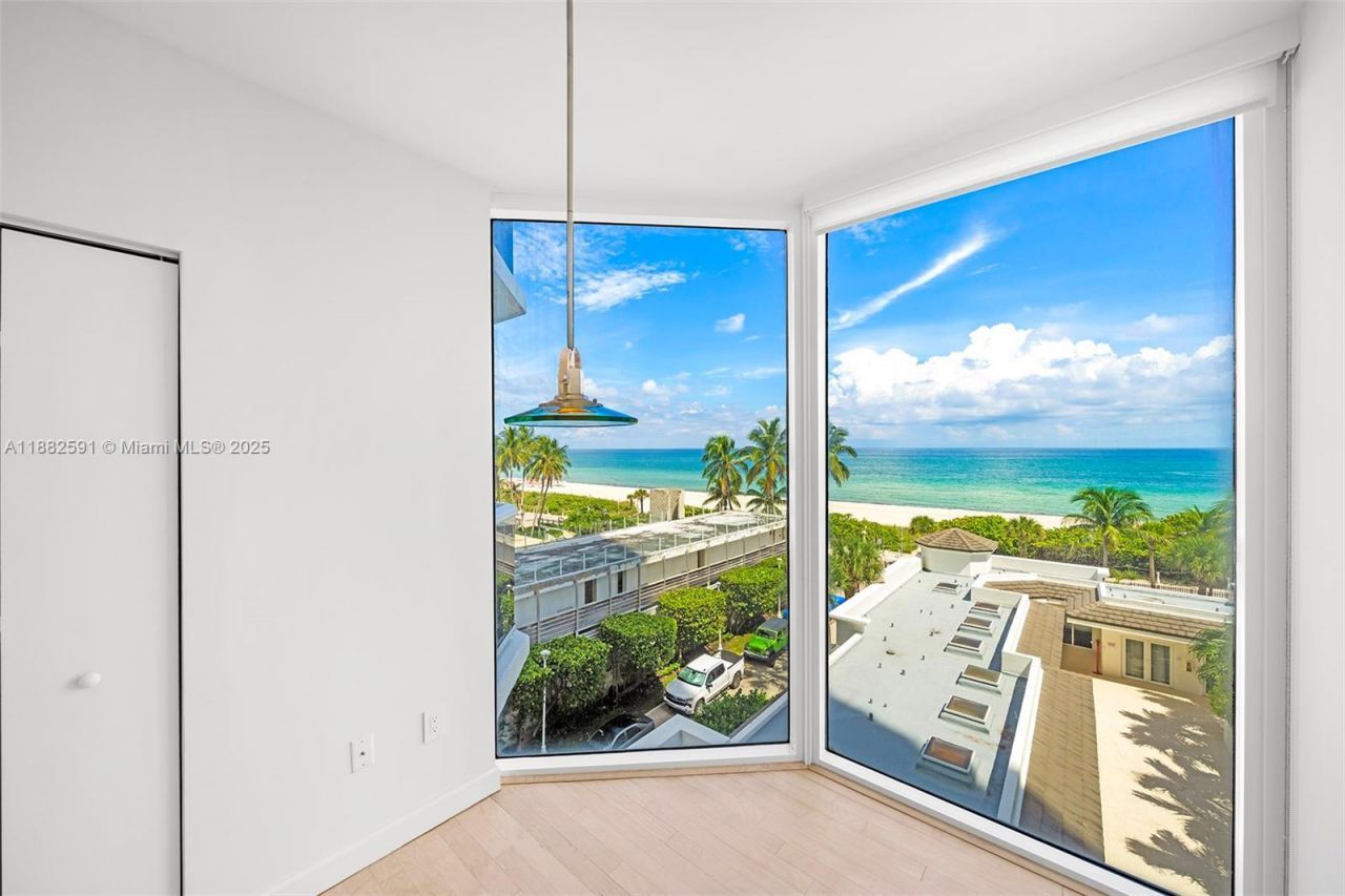 4779 Collins Ave, Unit 501, Miami Beach, FL 33140 Photo
