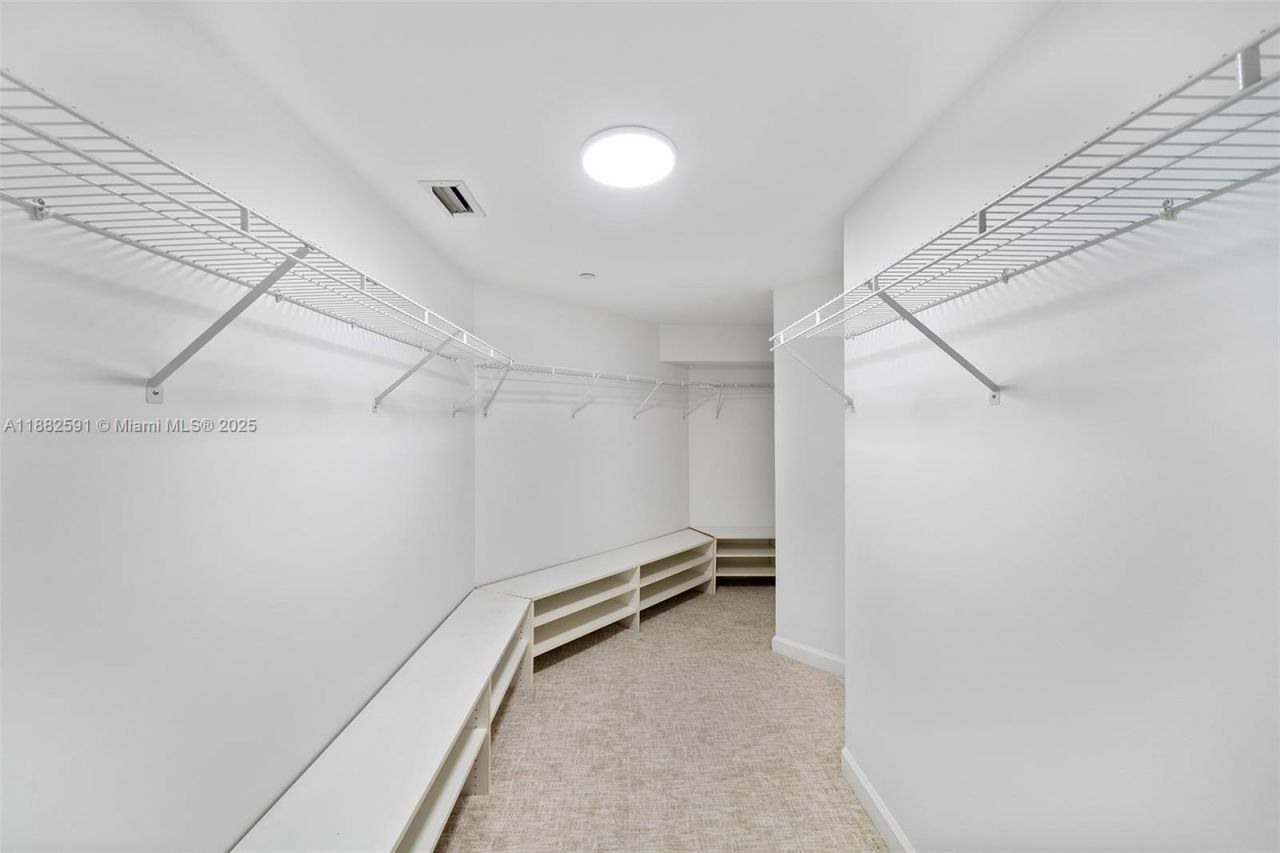 4779 Collins Ave, Unit 501, Miami Beach, FL 33140 Photo