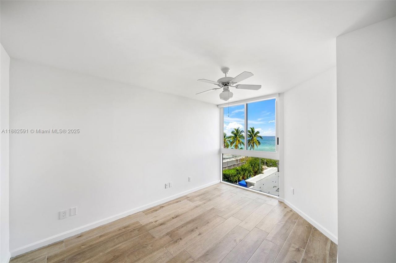 4779 Collins Ave, Unit 501, Miami Beach, FL 33140 Photo