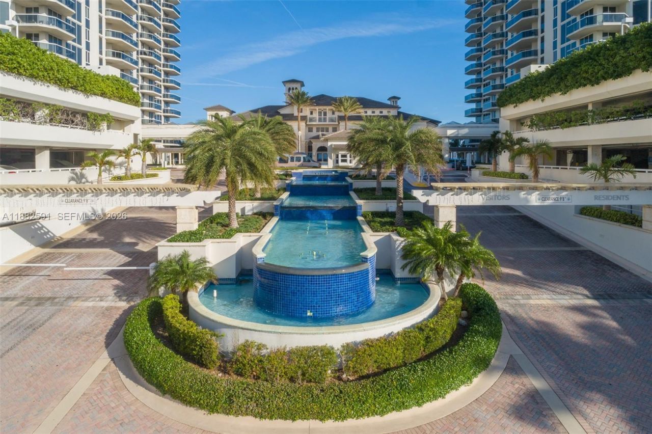 4779 Collins Ave, Unit 501, Miami Beach, FL 33140 Photo