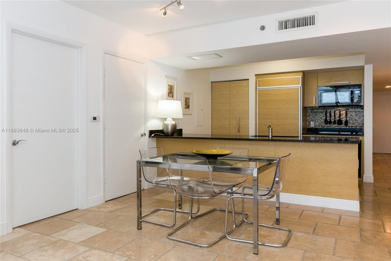 1830 S Ocean Dr, Unit 4010, Hallandale Beach, FL 33009 Photo