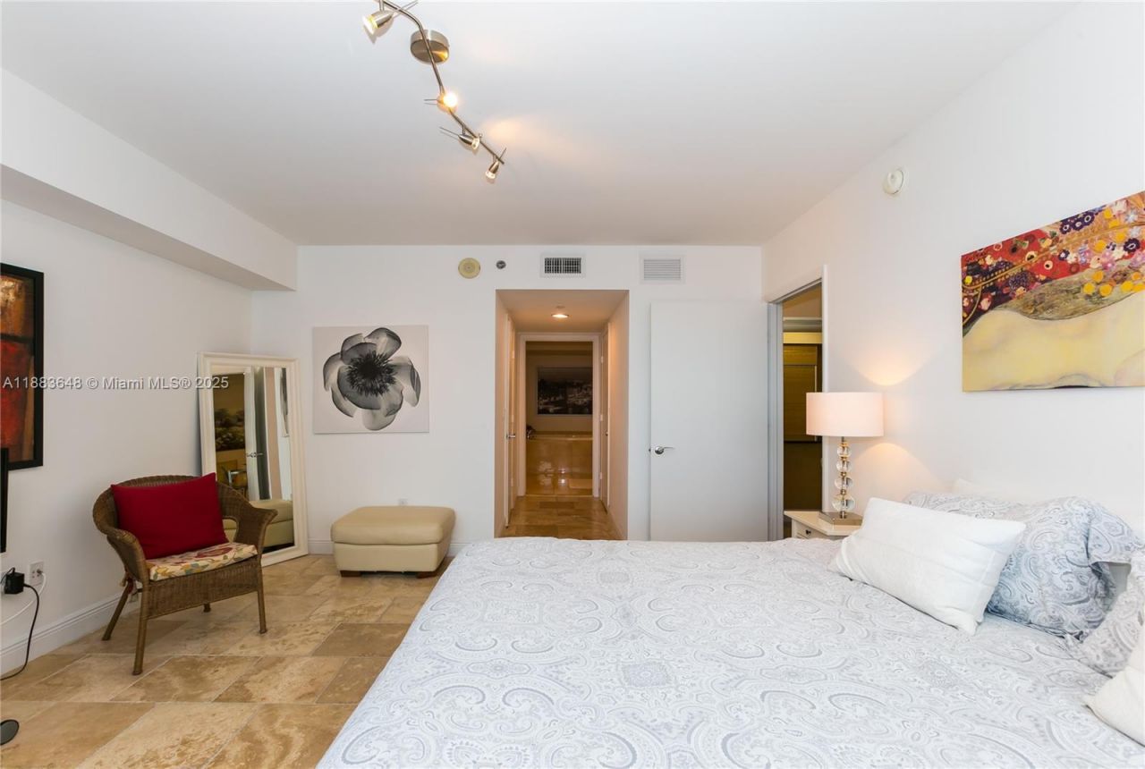 1830 S Ocean Dr, Unit 4010, Hallandale Beach, FL 33009 Photo