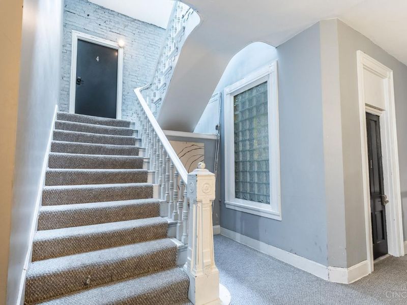 720 Main Street, Unit 4, Cincinnati, OH 45202 Photo 3
