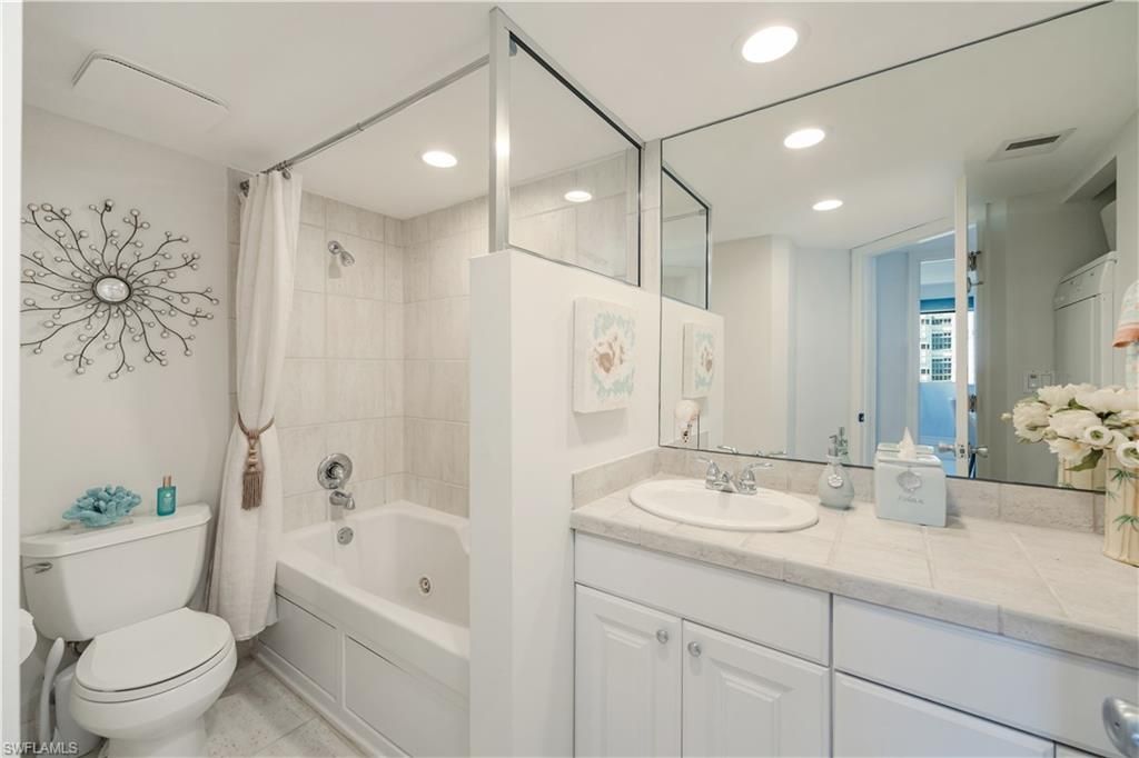 4005 Gulf Shore Blvd N, Unit 705, Naples, FL 34103 Photo