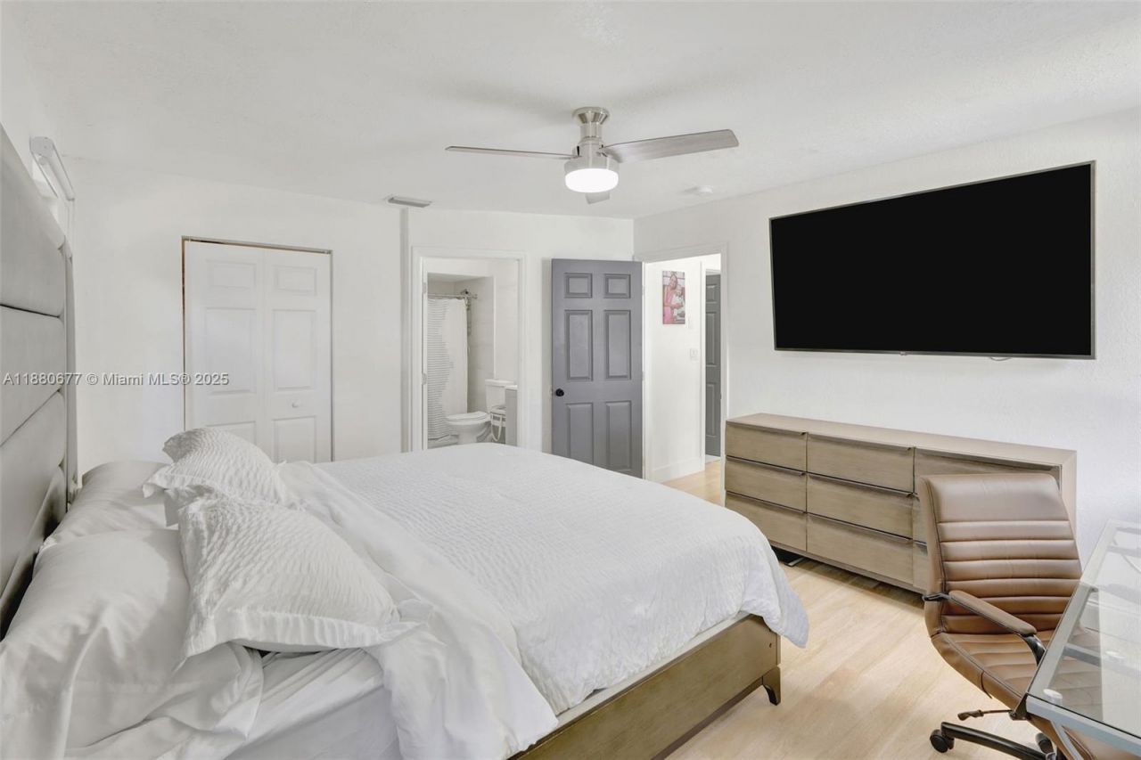 14537 SW 127th Ct, Miami, FL 33186 Photo