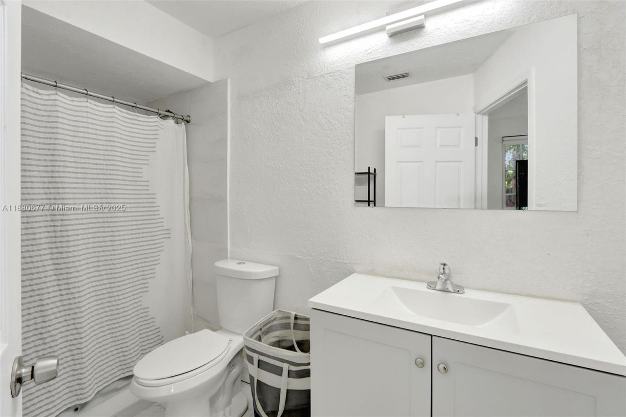 14537 SW 127th Ct, Miami, FL 33186 Photo