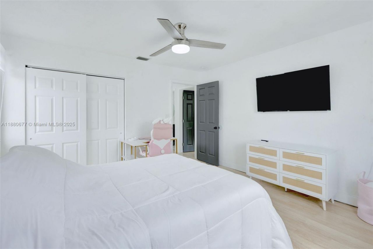 14537 SW 127th Ct, Miami, FL 33186 Photo