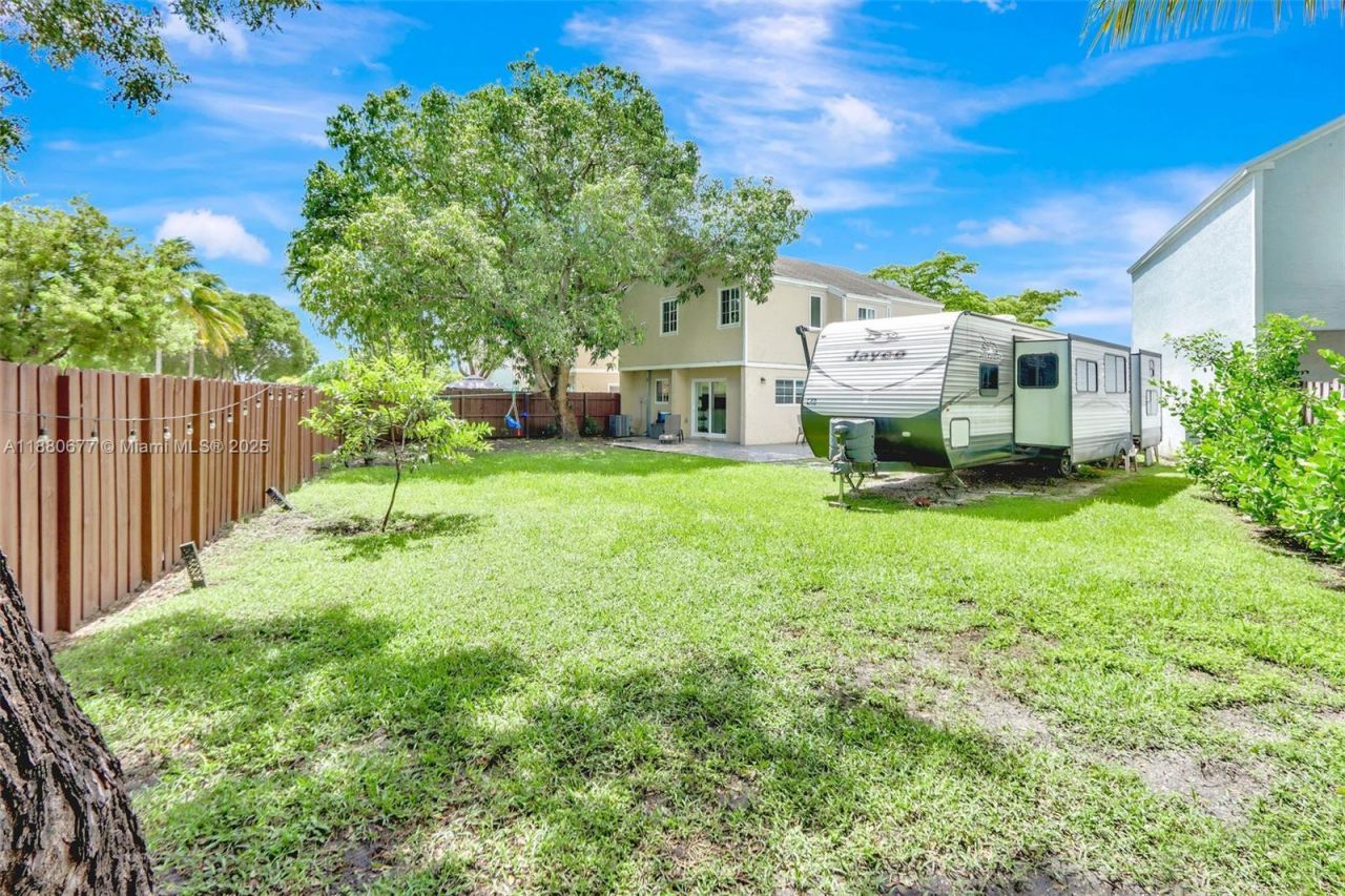 14537 SW 127th Ct, Miami, FL 33186 Photo