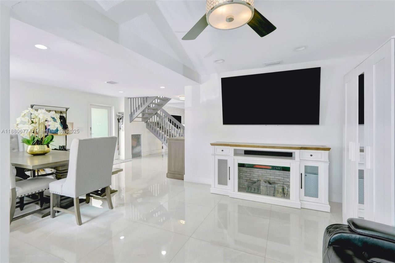 14537 SW 127th Ct, Miami, FL 33186 Photo