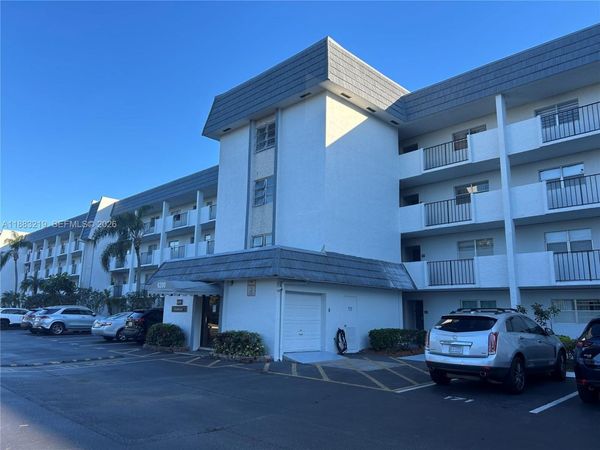 6200 NW 44th St, Unit 312, Lauderhill, FL 33319
