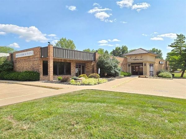 705 Baptiste Drive, Paola, KS 66071
