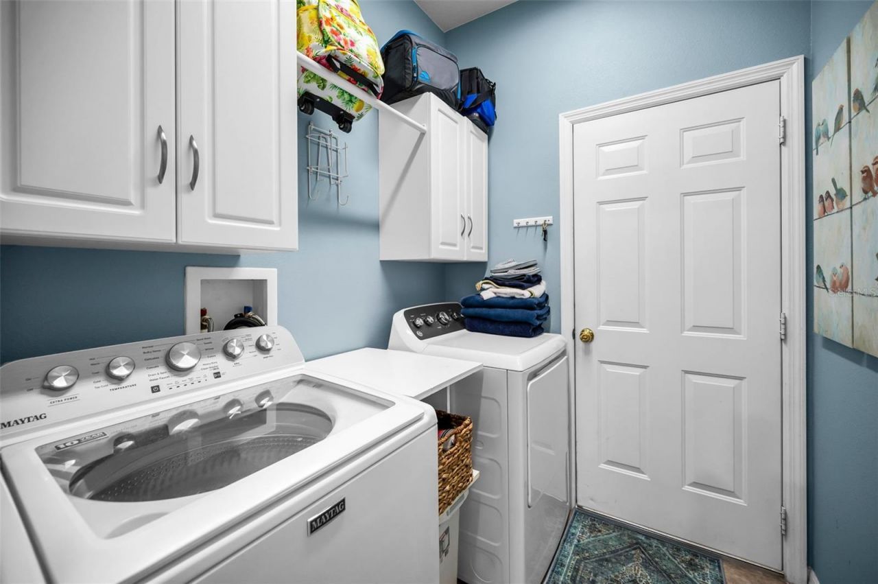 1033 Bella Vista Drive Ne, Saint Petersburg, FL 33702 Photo