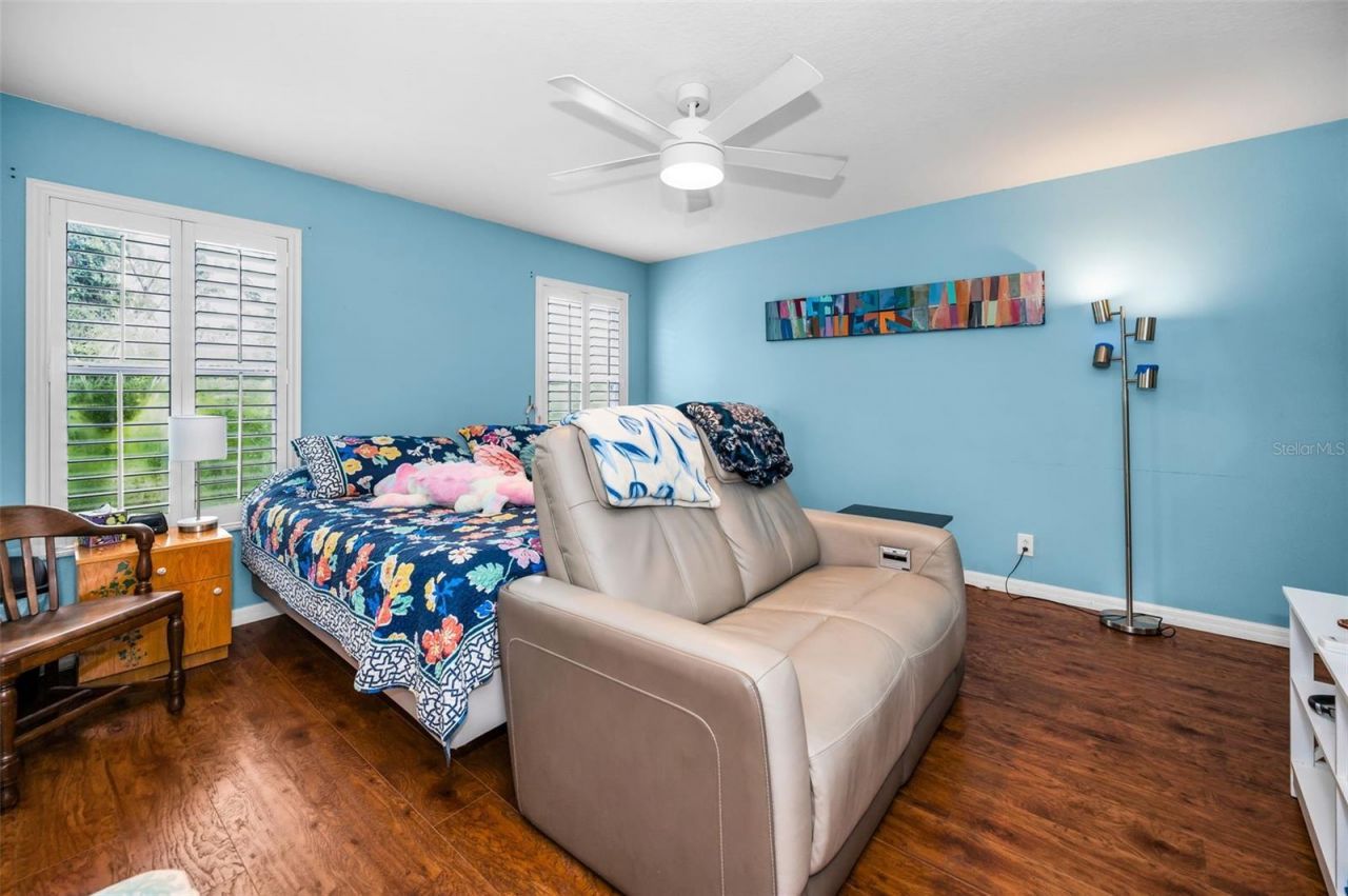 1033 Bella Vista Drive Ne, Saint Petersburg, FL 33702 Photo