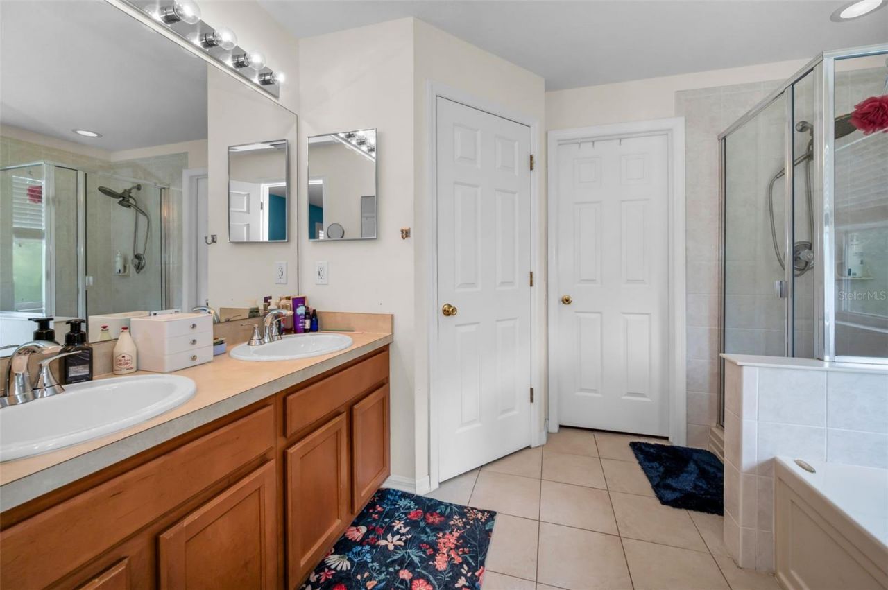 1033 Bella Vista Drive Ne, Saint Petersburg, FL 33702 Photo