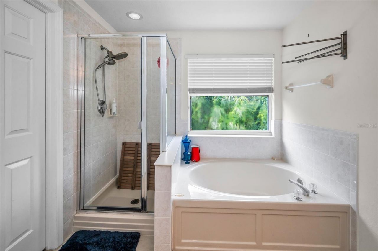 1033 Bella Vista Drive Ne, Saint Petersburg, FL 33702 Photo