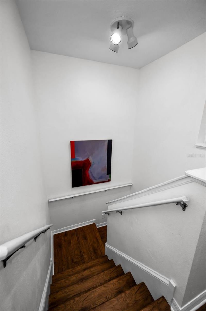 1033 Bella Vista Drive Ne, Saint Petersburg, FL 33702 Photo