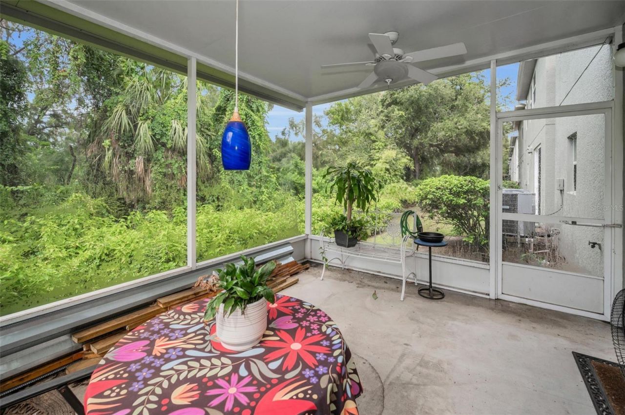 1033 Bella Vista Drive Ne, Saint Petersburg, FL 33702 Photo