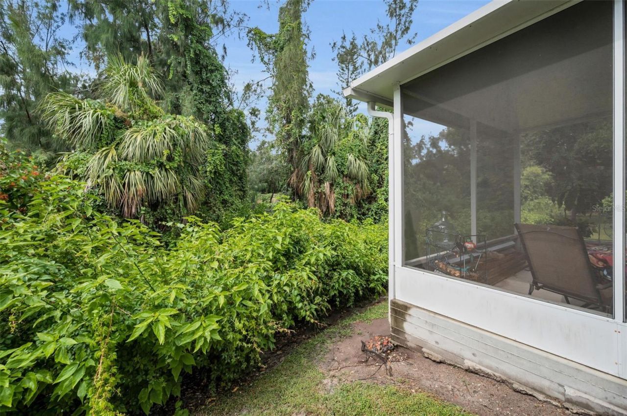 1033 Bella Vista Drive Ne, Saint Petersburg, FL 33702 Photo