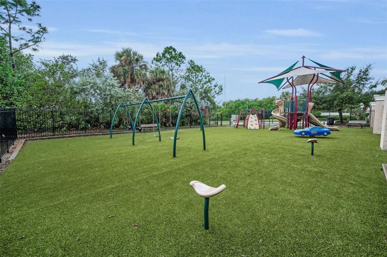 1033 Bella Vista Drive Ne, Saint Petersburg, FL 33702 Photo