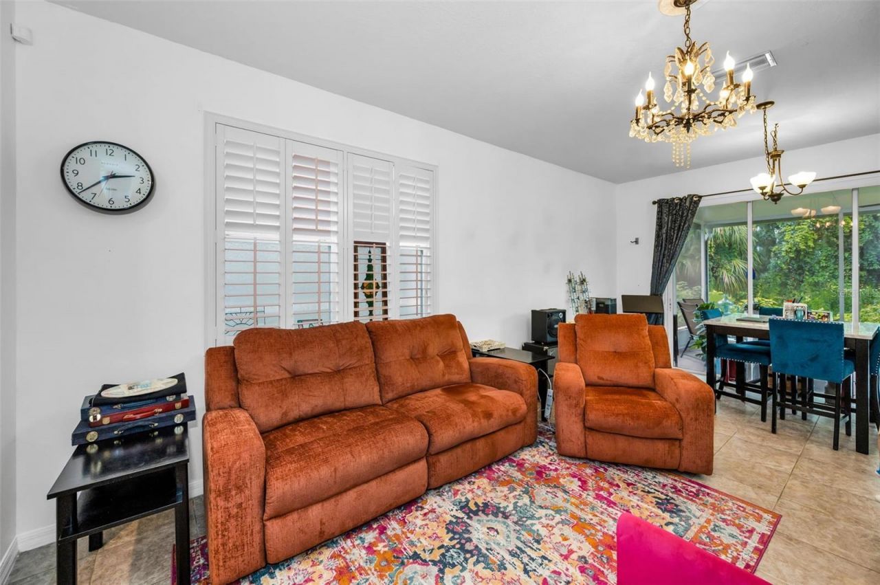 1033 Bella Vista Drive Ne, Saint Petersburg, FL 33702 Photo