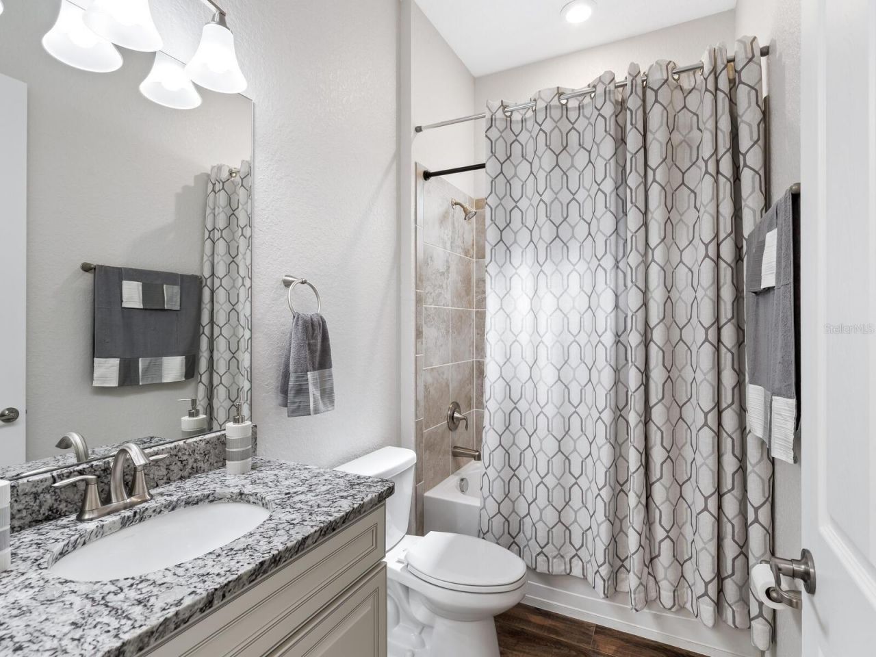 16532 Hillside Circle, Lakewood Ranch, FL 34202 Photo