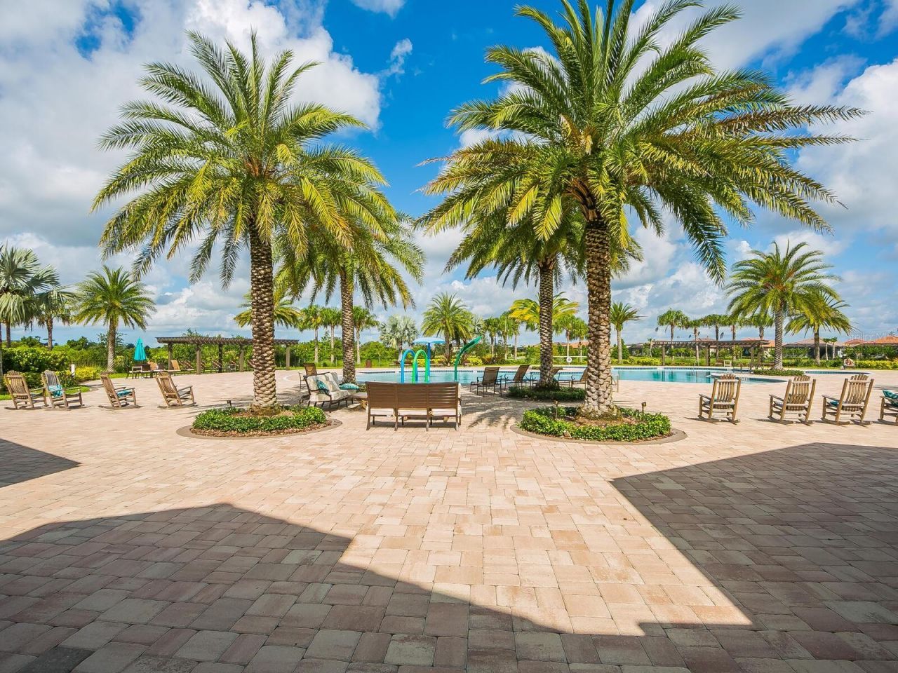 16532 Hillside Circle, Lakewood Ranch, FL 34202 Photo