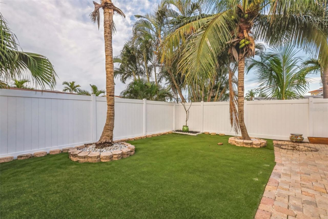 747 Pruitt Drive, Madeira Beach, FL 33708 Photo