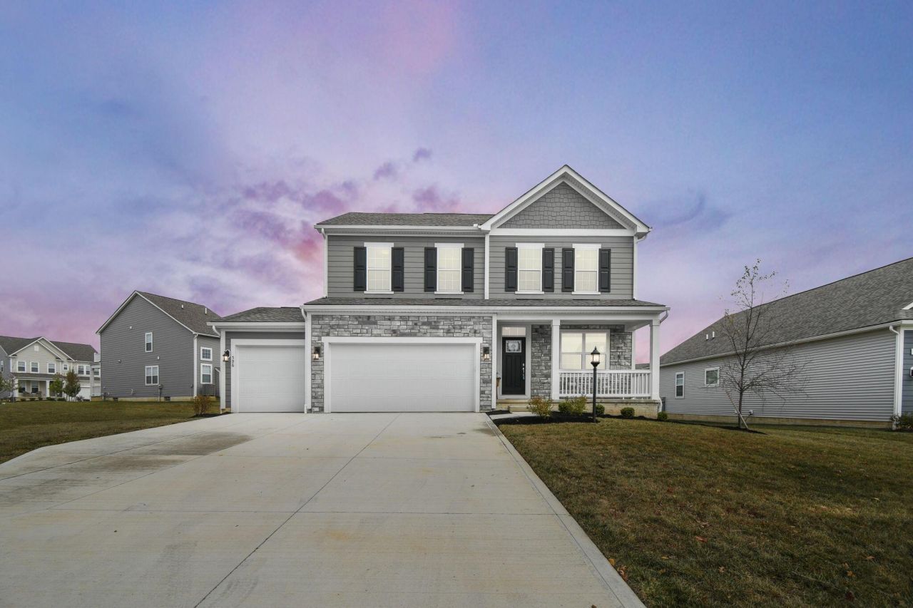 596 Courtright Drive E, Pickerington, OH 43147 Main Photo