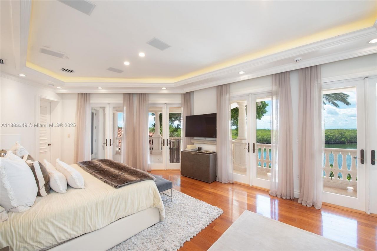 260 Cape Florida Dr, Key Biscayne, FL 33149 Photo