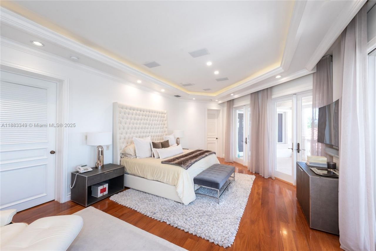 260 Cape Florida Dr, Key Biscayne, FL 33149 Photo