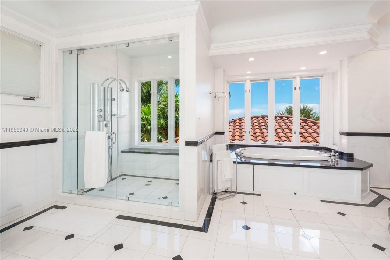 260 Cape Florida Dr, Key Biscayne, FL 33149 Photo