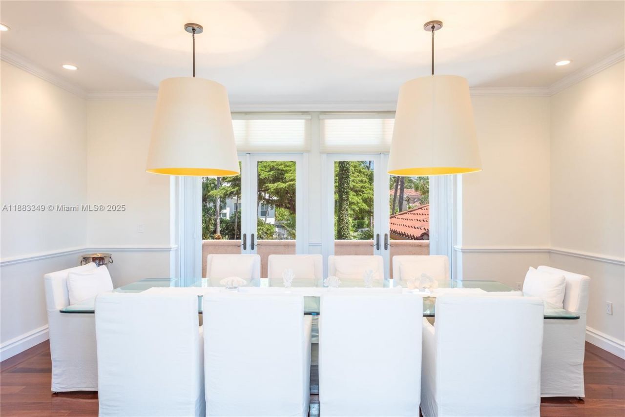 260 Cape Florida Dr, Key Biscayne, FL 33149 Photo