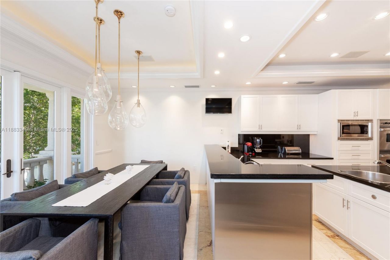 260 Cape Florida Dr, Key Biscayne, FL 33149 Photo