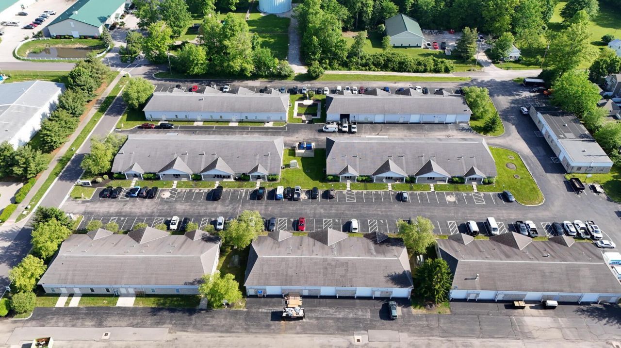 86 Village Pointe Drive, Powell, OH 43065 Main Photo