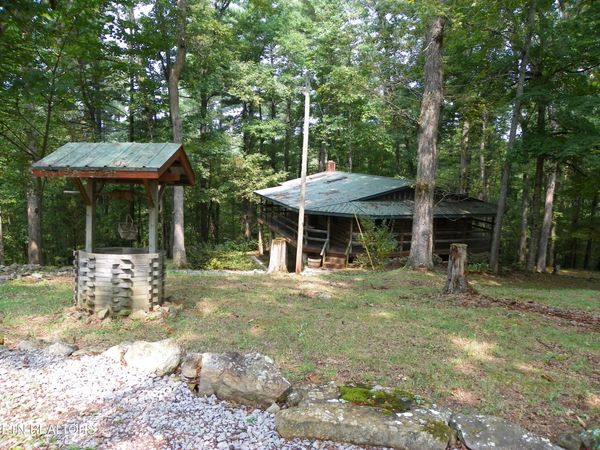 1555 Brown Creek Drive, Crossville, TN 38571