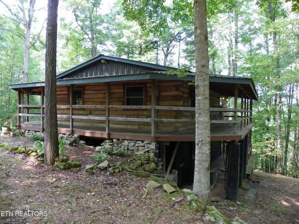 1555 Brown Creek Drive, Crossville, TN 38571