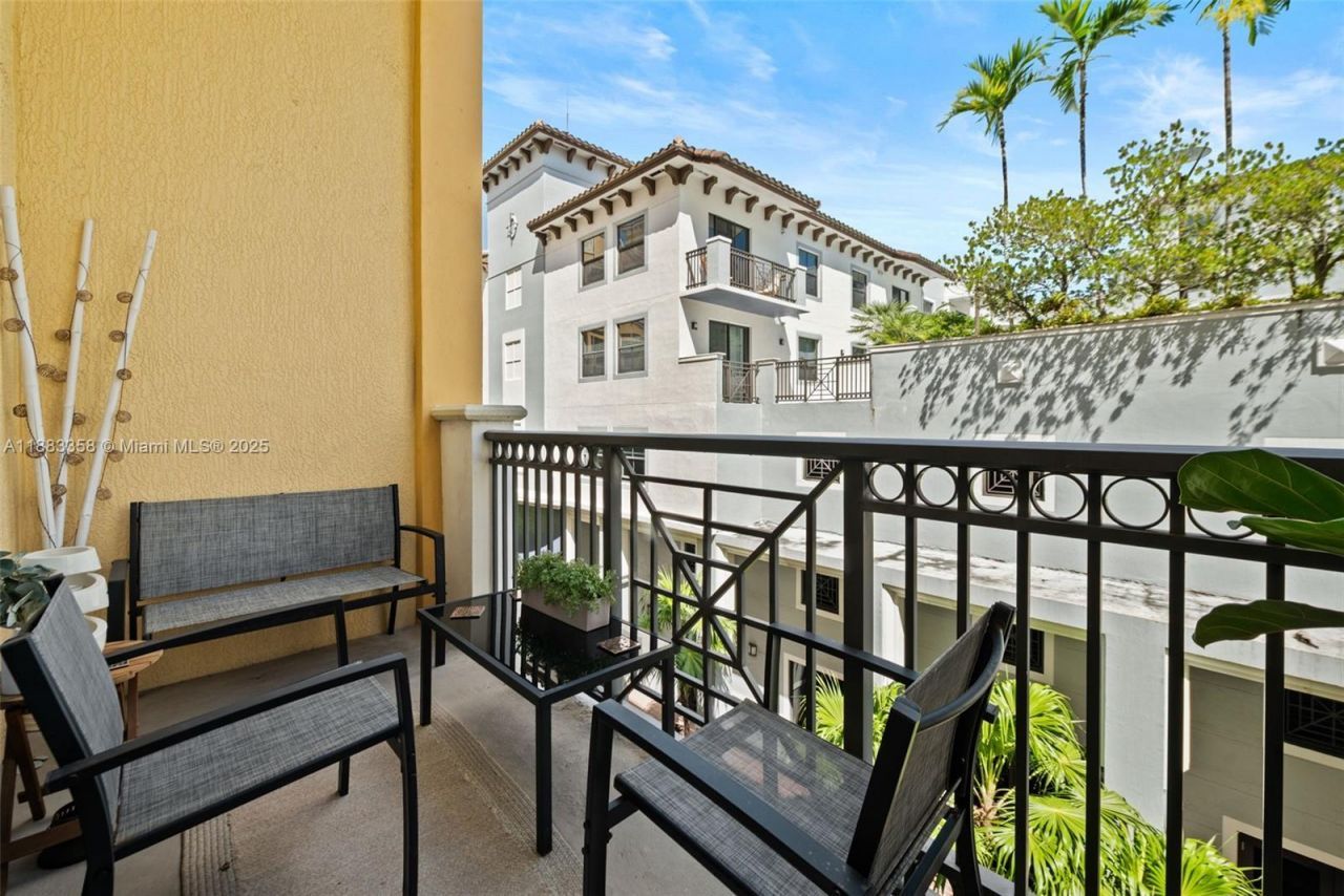 8390 SW 72nd Ave, Unit 314, Miami, FL 33143 Photo